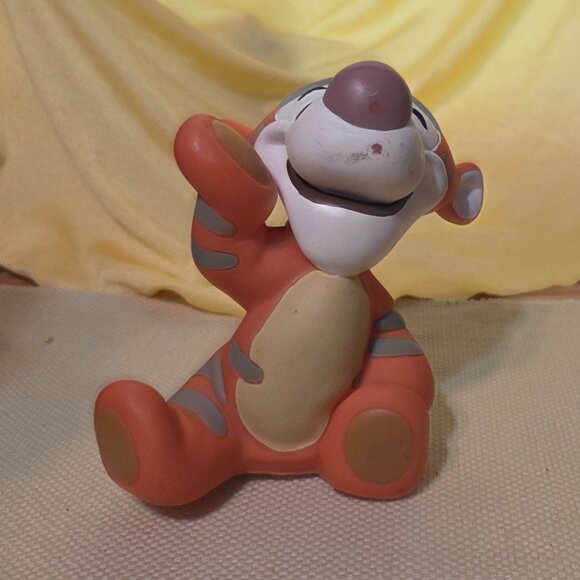 Disney Winnie the Pooh Tigger Coin PiggyBank - Picture 1 of 7